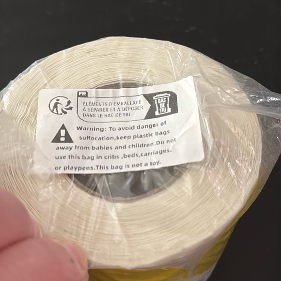 Blank round yellow sticker labels for printing - Picture 3 of 6